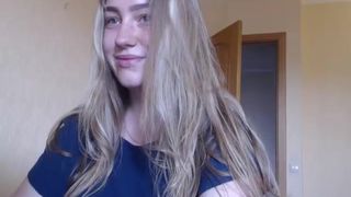 awesomegirl38_08082017_0737_female_Chaturbate