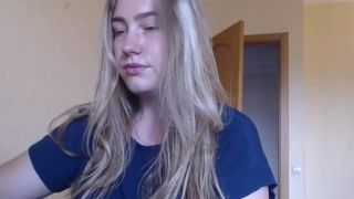 awesomegirl38_08082017_0737_female_Chaturbate
