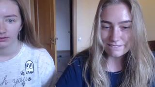 awesomegirl38_08082017_0737_female_Chaturbate