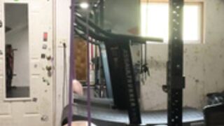 l4uren hard training