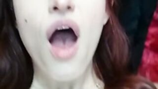 Luana plays with her pussy and cums