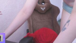 fluffy_muffin3 squirting mastrubating