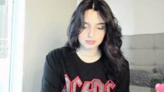 yourfreakygirl_2026-03-11_23-02-58_646