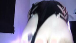 Ivey_Strigoi - Monja