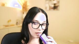Ellediane great first day on MFC (new model)