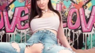 vanessa_love 2025-05-26 19_13