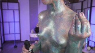 Gigi_Ulala 2024-01-01 paint glitter