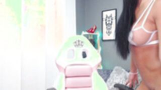 mia_cooper1 20211122 2