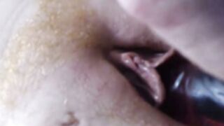 Rosemary Rabbit dildo ride