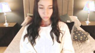 The flexible Hazel Mafia spreading her legs
