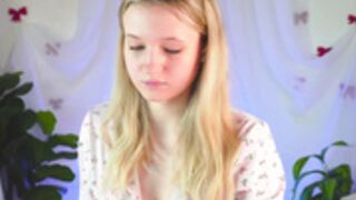 Emilyhewell feets - 17.3.2026