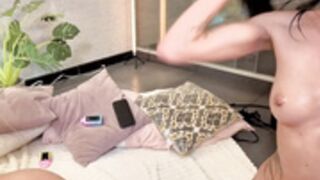 lyahaven,lesbian 2025_08_30 - 1