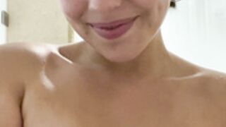 Lanzi Shower Video