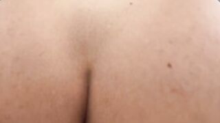 Alana15 riding dildo and squirt show