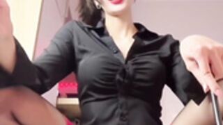 Voulezj Horny Teacher Playing With Dildo