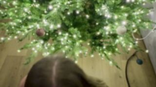 Lana Roosje Christmas Blowjob
