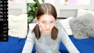 kortni wearing ponytails