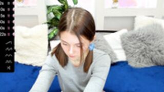 kortni wearing ponytails