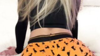 Vega Thompson - Twerking Joi Begging For Cum On Ass