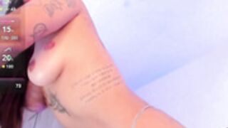 Julzlolo fingers her delicious pussy