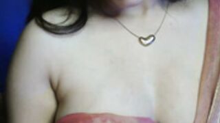 HotNiyathi sensual show