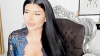 moniqueeass 318