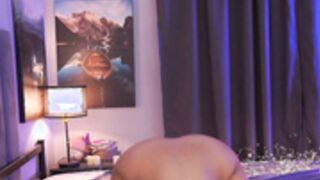 telladreamer sensual pillow riding - pussy flashes