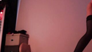 yesiamjasse full nude bent over spreading ass