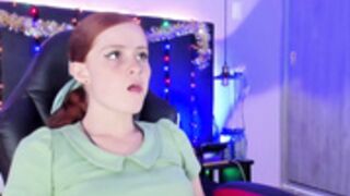 WandaScarlett sexy redhead latina