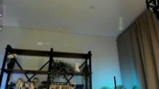 careful_i_bite_nya Stripchat 2025-10-19_00-37-50