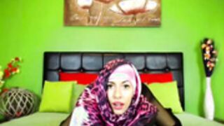 Zeira Muslim: Beauty Beyond the Veil