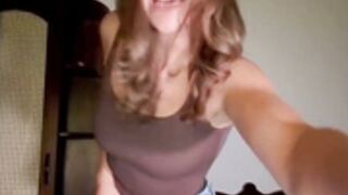 Eli_sunshine Free-show on CB