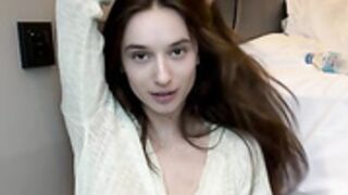Gloria Sol Sexy Girl Plays With Her Pussy