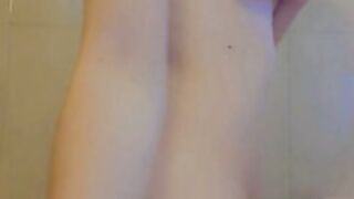 naked baby mariis