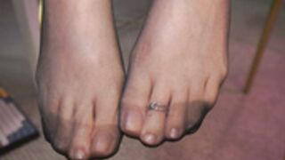 Iris_Vega nylon feet close up pantyhose
