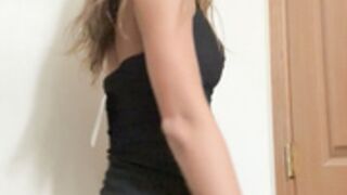 Emma Strickland Sexy Fit Cute Girl Tease Ticket 29
