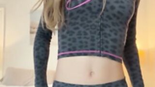 Emma Strickland Sexy Fit Cute Girl Tease Ticket 8