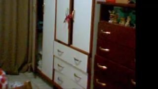 Espiando ala primita 2