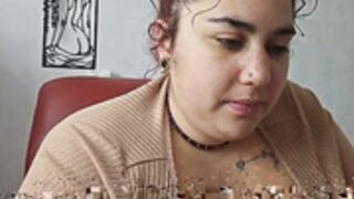 Magnifique Deesse_luna et ses gros seins