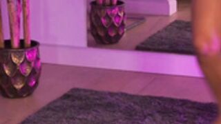 Yasmina 55