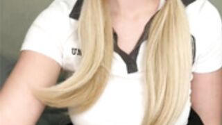KristinaM fingers her pussy