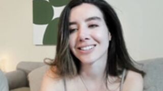 Lauravega sucks a big dildo