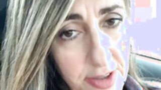 misslita fingering his wet pussy in car