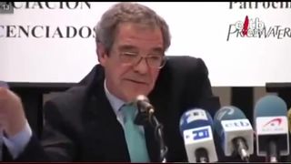 Alierta ( Presidente de Telefonica ) con los cartelitos