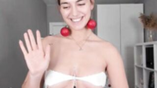 Lynn_jackson huge nip slip 12-25-2024