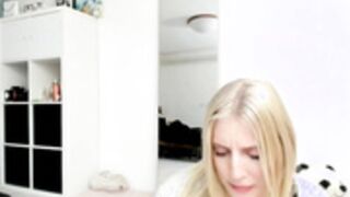 Kenziedawton-Chaturbate-2026-04-17T20_12_05+02_00