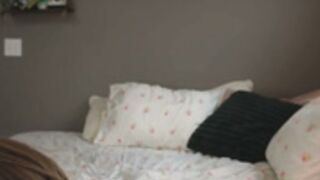 cumplaycouple Cum on her ass 4-15-2026