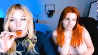 lika_starr & juli_kisss 9