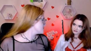 liana_kisses & luna_berry 3