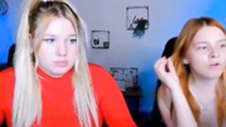 juli_kisss & lika_starr 18